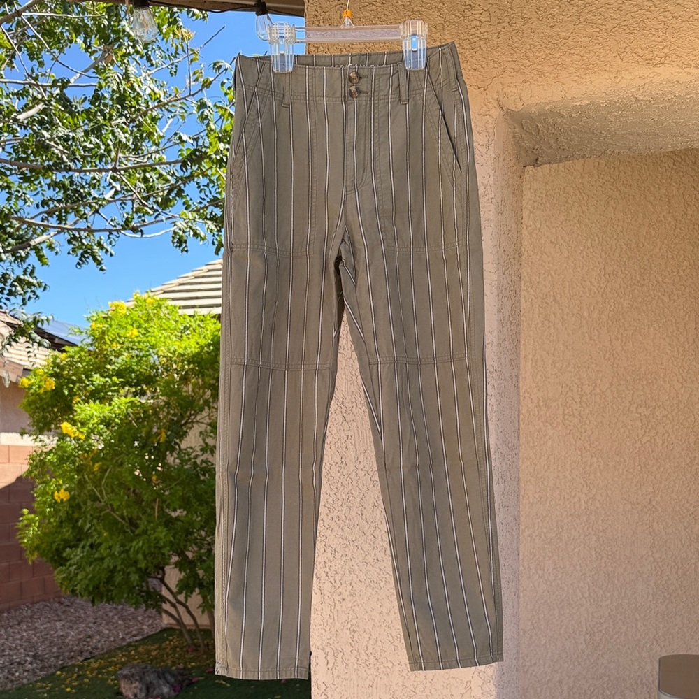 American Eagle green striped tapered pants size 0